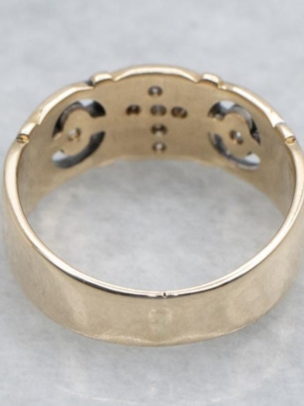 Vintage 14k Gold Cross Diamond Ring - Picture 2 of 6